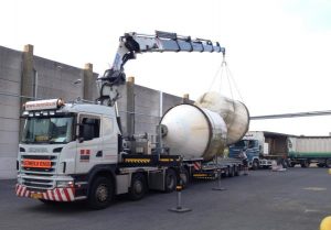 CZAV Dinteloord renovatie constructie kunstmest silo's in opdracht van machinefabriek Vissenberg B.V.